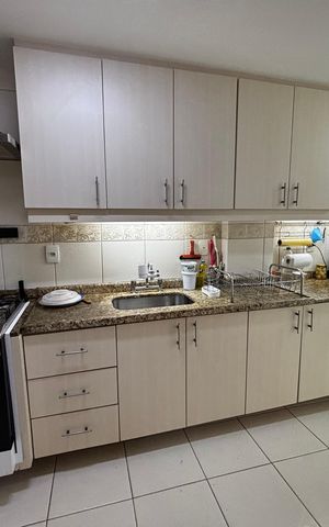 Apartamento à venda com 347m², 5 quartos e 2 vagas Apartamento à venda com 347m², 5 quartos e 2 vagasCozinha