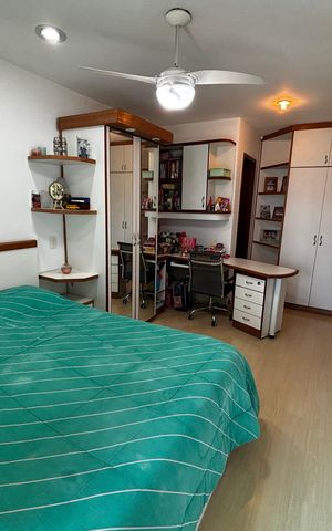 Apartamento à venda com 347m², 5 quartos e 2 vagas Apartamento à venda com 347m², 5 quartos e 2 vagasSuíte 2