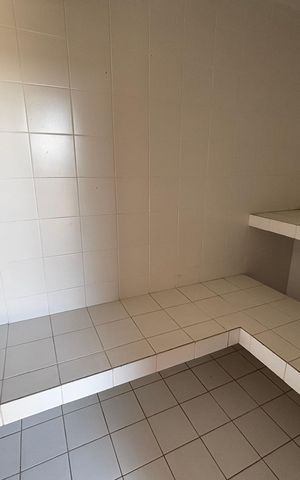 Apartamento à venda com 347m², 5 quartos e 2 vagas Apartamento à venda com 347m², 5 quartos e 2 vagasSaúna