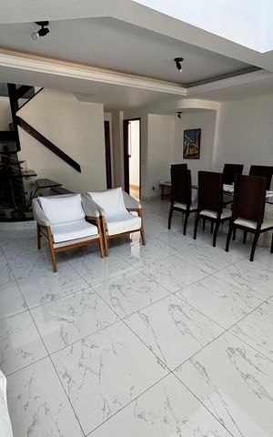 Apartamento à venda com 347m², 5 quartos e 2 vagas Apartamento à venda com 347m², 5 quartos e 2 vagasSala
