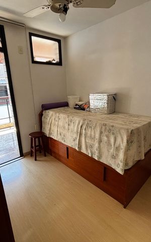Apartamento à venda com 347m², 5 quartos e 2 vagas Apartamento à venda com 347m², 5 quartos e 2 vagasQuarto de Serviço