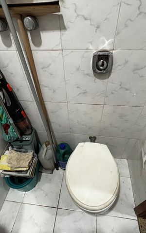 Apartamento à venda com 347m², 5 quartos e 2 vagas Apartamento à venda com 347m², 5 quartos e 2 vagasBanheiro de serviço
