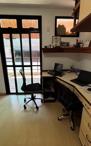 Apartamento à venda com 347m², 5 quartos e 2 vagas Apartamento à venda com 347m², 5 quartos e 2 vagasQuarto 3