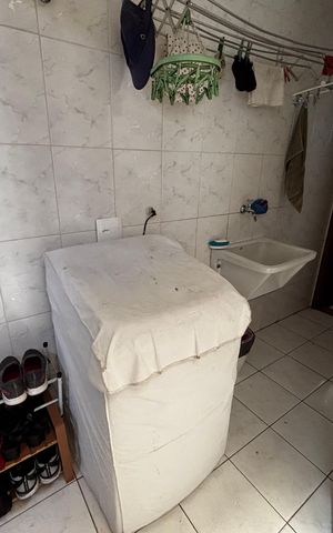 Apartamento à venda com 347m², 5 quartos e 2 vagas Apartamento à venda com 347m², 5 quartos e 2 vagasÁrea de Serviço