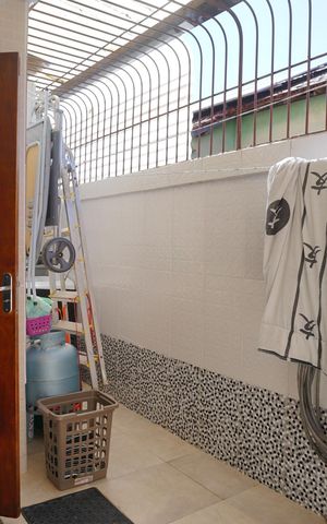 Casa de condomínio à venda com 80m², 3 quartos e 1 vaga Casa de condomínio à venda com 80m², 3 quartos e 1 vagaÁrea de Serviço