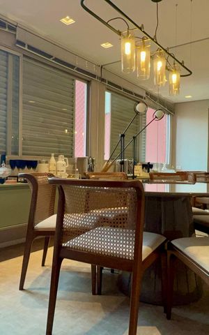 Apartamento à venda com 104m², 2 quartos e 2 vagas Apartamento à venda com 104m², 2 quartos e 2 vagasSala de Jantar