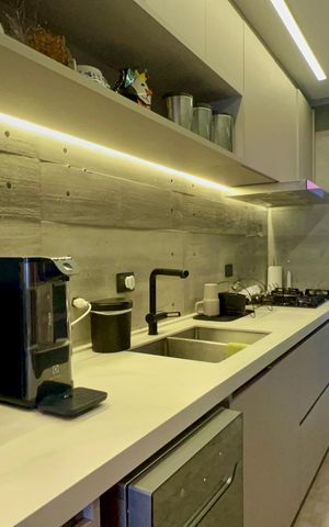 Apartamento à venda com 104m², 2 quartos e 2 vagas Apartamento à venda com 104m², 2 quartos e 2 vagasCozinha