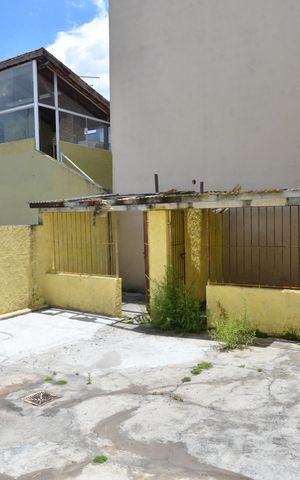 Casa à venda com 251m², 2 quartos e 3 vagasQuintal