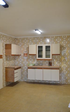 Casa à venda com 251m², 2 quartos e 3 vagasCozinha