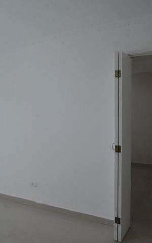 Casa à venda com 251m², 2 quartos e 3 vagasSala