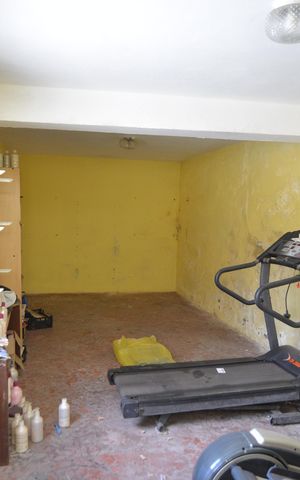 Casa à venda com 251m², 2 quartos e 3 vagasDeposito