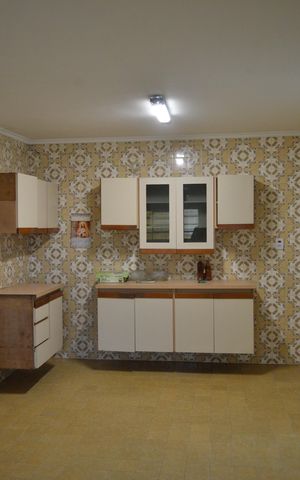 Casa à venda com 251m², 2 quartos e 3 vagasCozinha