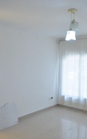 Casa à venda com 251m², 2 quartos e 3 vagasSala