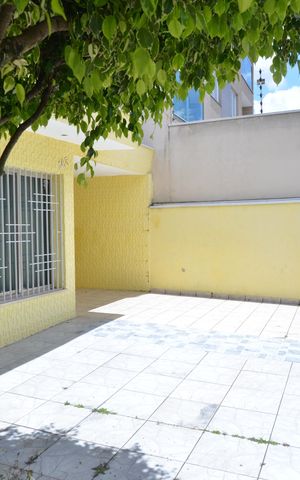 Casa à venda com 251m², 2 quartos e 3 vagasGaragem