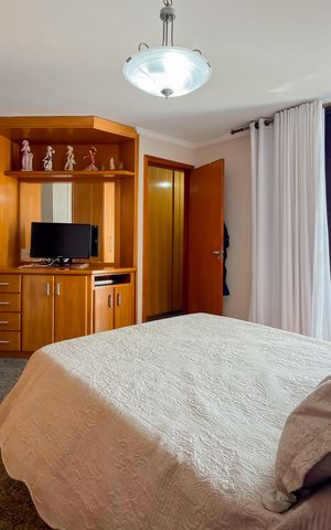 Apartamento à venda com 229m², 4 quartos e 3 vagas Apartamento à venda com 229m², 4 quartos e 3 vagasSuíte 2 - Cobertura