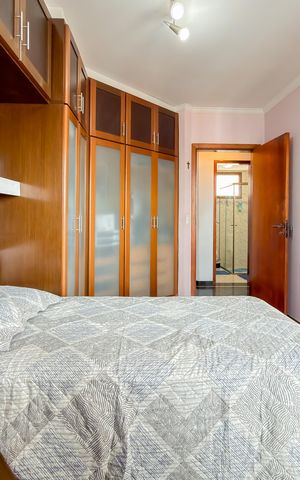 Apartamento à venda com 229m², 4 quartos e 3 vagas Apartamento à venda com 229m², 4 quartos e 3 vagasQuarto 1