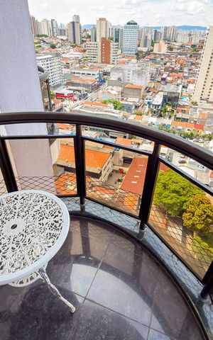 Apartamento à venda com 229m², 4 quartos e 3 vagas Apartamento à venda com 229m², 4 quartos e 3 vagasVaranda da Sala