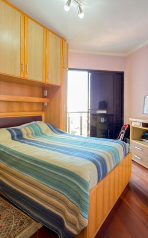 Apartamento à venda com 229m², 4 quartos e 3 vagas Apartamento à venda com 229m², 4 quartos e 3 vagasQuarto 2