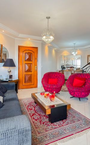 Apartamento à venda com 229m², 4 quartos e 3 vagas Apartamento à venda com 229m², 4 quartos e 3 vagasSala