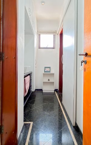 Apartamento à venda com 229m², 4 quartos e 3 vagas Apartamento à venda com 229m², 4 quartos e 3 vagasSuíte 1
