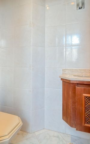 Apartamento à venda com 229m², 4 quartos e 3 vagas Apartamento à venda com 229m², 4 quartos e 3 vagas Cobertura - Lavabo
