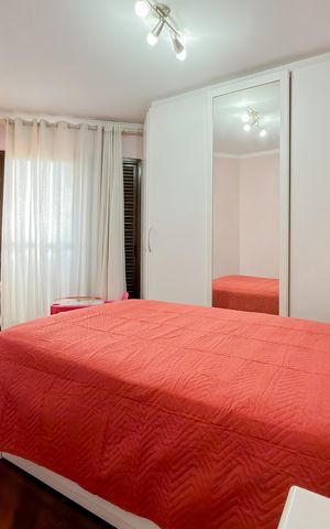 Apartamento à venda com 229m², 4 quartos e 3 vagas Apartamento à venda com 229m², 4 quartos e 3 vagasSuíte 1