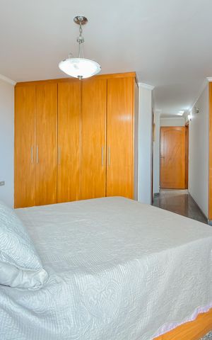 Apartamento à venda com 229m², 4 quartos e 3 vagas Apartamento à venda com 229m², 4 quartos e 3 vagasSuíte 2 - Cobertura