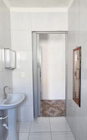 Casa para alugar com 80m², 1 quarto e sem vaga Casa para alugar com 80m², 1 quarto e sem vagaBanheiro Social