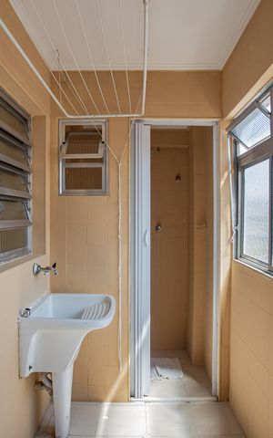 Apartamento à venda com 72m², 2 quartos e 1 vagaÁrea de Serviço