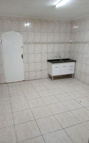 Casa à venda com 240m², 6 quartos e 1 vaga Casa à venda com 240m², 6 quartos e 1 vagaCozinha