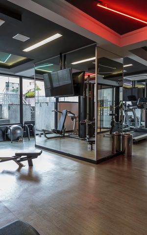 Studio para alugar com 37m², 1 quarto e 1 vaga Studio para alugar com 37m², 1 quarto e 1 vagaÁrea comum - Academia