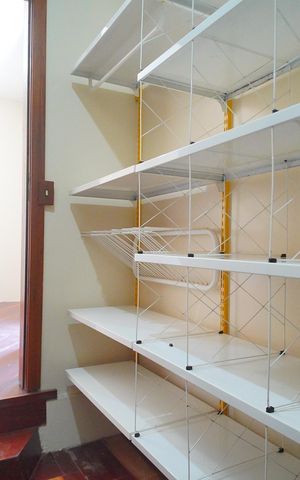 Casa à venda com 288m², 3 quartos e 2 vagasCloset