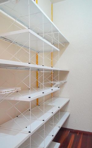 Casa à venda com 288m², 3 quartos e 2 vagasCloset