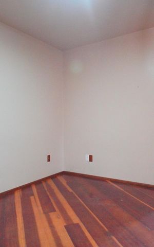 Casa à venda com 288m², 3 quartos e 2 vagasQuarto 2