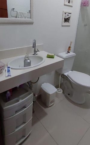 Casa à venda com 185m², 2 quartos e 2 vagas Casa à venda com 185m², 2 quartos e 2 vagasBanheiro