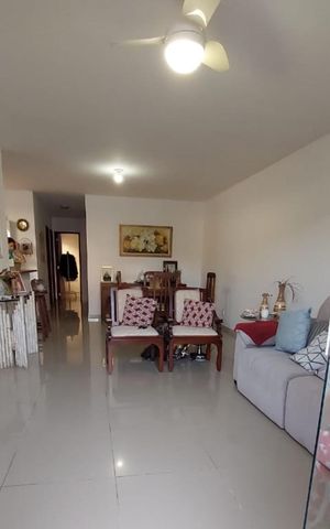 Casa à venda com 185m², 2 quartos e 2 vagas Casa à venda com 185m², 2 quartos e 2 vagasSala