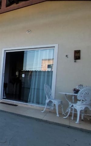 Casa à venda com 185m², 2 quartos e 2 vagas Casa à venda com 185m², 2 quartos e 2 vagasÁrea externa