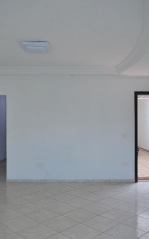 Casa à venda com 274m², 3 quartos e 4 vagasSala