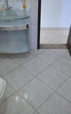 Casa à venda com 274m², 3 quartos e 4 vagasBanheiro Social