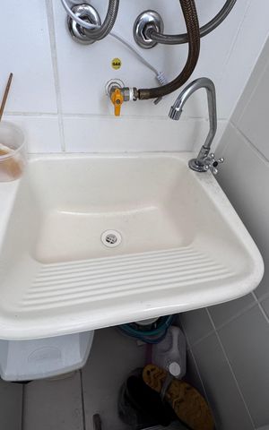 Apartamento à venda com 44m², 2 quartos e 1 vaga Apartamento à venda com 44m², 2 quartos e 1 vagaCozinha e Área de Serviço