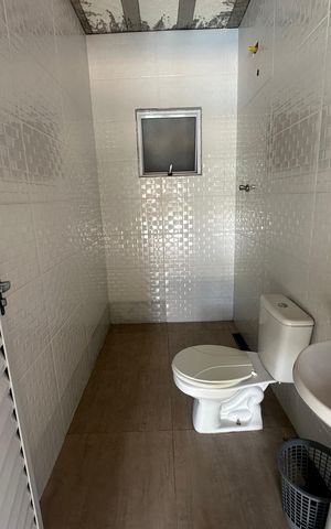 Casa à venda com 300m², 4 quartos e 8 vagas Casa à venda com 300m², 4 quartos e 8 vagasBanheiro 1