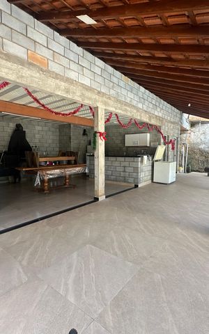 Casa à venda com 300m², 4 quartos e 8 vagas Casa à venda com 300m², 4 quartos e 8 vagasSala/Cozinha