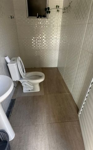 Casa à venda com 300m², 4 quartos e 8 vagas Casa à venda com 300m², 4 quartos e 8 vagasBanheiro 2