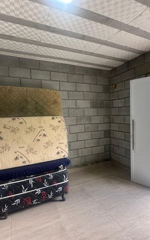 Casa à venda com 300m², 4 quartos e 8 vagas Casa à venda com 300m², 4 quartos e 8 vagasSuíte 3