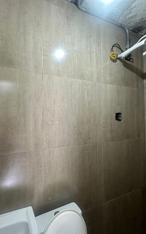 Casa à venda com 300m², 4 quartos e 8 vagas Casa à venda com 300m², 4 quartos e 8 vagasBanheiro da Suíte 3