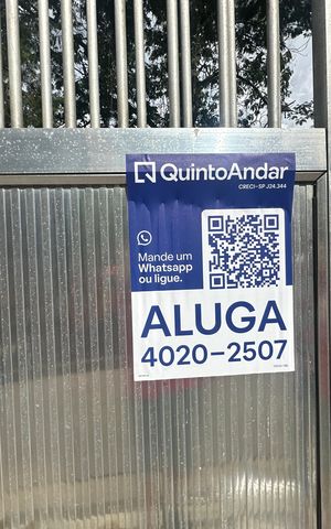 Casa à venda com 300m², 4 quartos e 8 vagas Casa à venda com 300m², 4 quartos e 8 vagasFachada