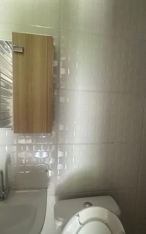 Casa à venda com 300m², 4 quartos e 8 vagas Casa à venda com 300m², 4 quartos e 8 vagasBanheiro da Suíte 1