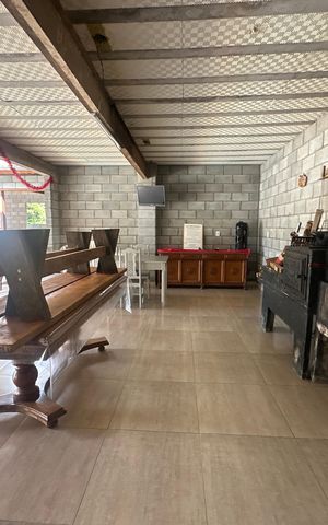 Casa à venda com 300m², 4 quartos e 8 vagas Casa à venda com 300m², 4 quartos e 8 vagasSala/Cozinha