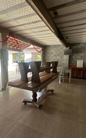 Casa à venda com 300m², 4 quartos e 8 vagas Casa à venda com 300m², 4 quartos e 8 vagasSala/Cozinha