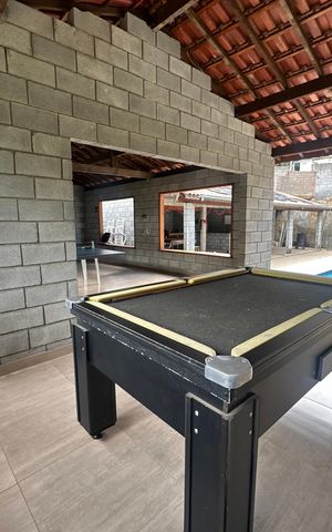 Casa à venda com 300m², 4 quartos e 8 vagas Casa à venda com 300m², 4 quartos e 8 vagasSala de Jogos